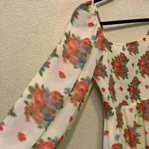 White floral smocked mini dress sz L summer wedding guest bridal shower feminine - Picture 5 of 9